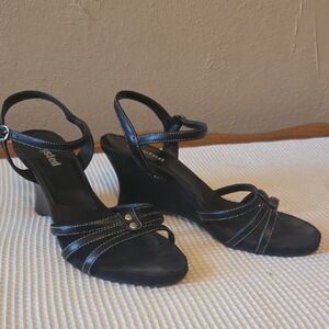 Elegant Black Strappy Wedge Sandals